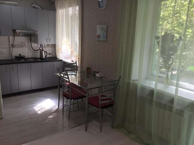 Апартаменты Apartments Robocha Street 81 Kirova Днепр-18